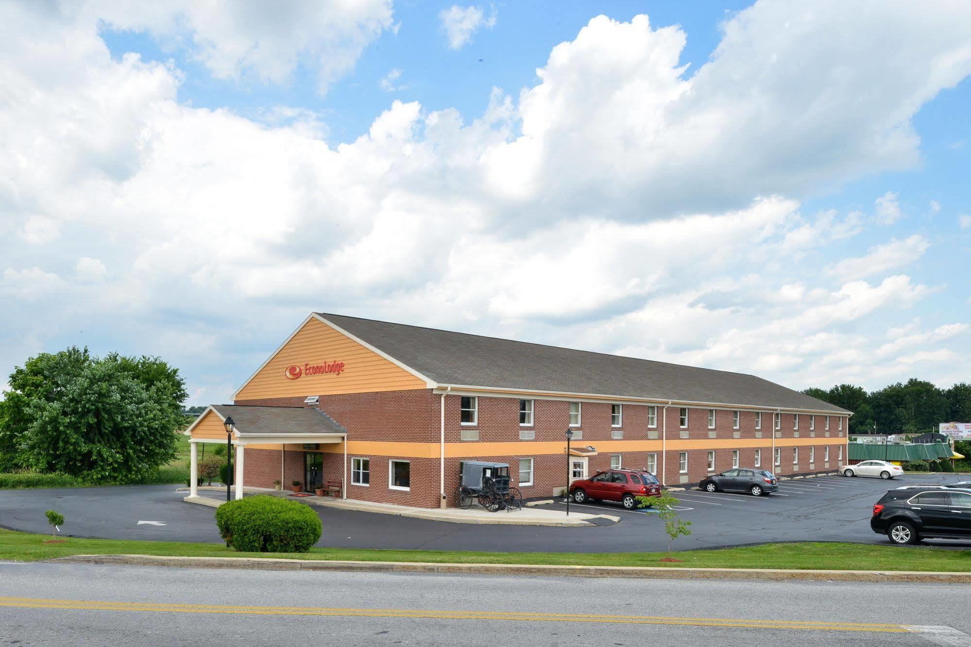 Baymont By Wyndham Lancaster Pa Dutch Country Vila Exterior foto